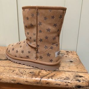 Bnwt uggs with stars